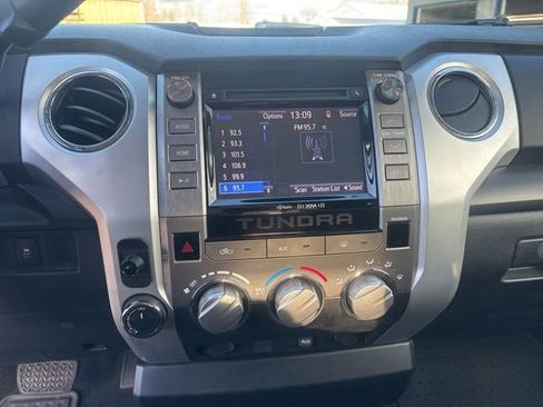 Used 2015 Toyota Tundra SR5 image 27
