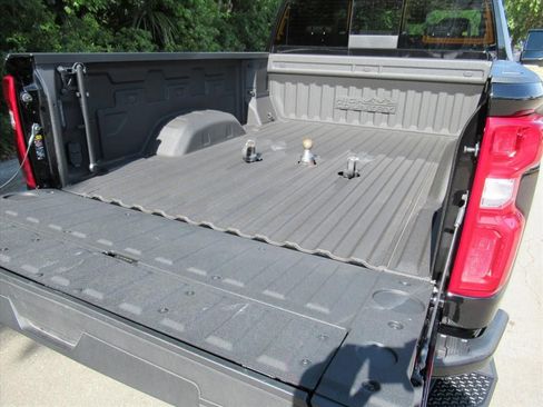 Used 2024 Chevrolet Silverado 2500 High Country w/ High Country Premium Package AWD/4WD image 33
