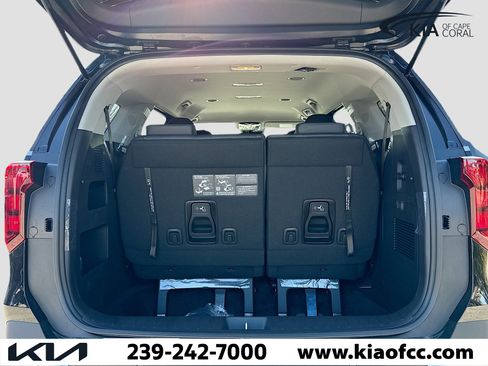 New 2026 Kia Carnival FWD image 11