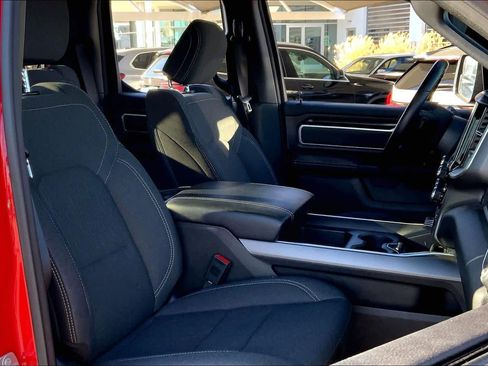 Used 2022 RAM 1500 Big Horn w/ Night Edition image 10