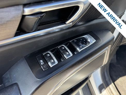 Used 2020 Kia Telluride EX w/ EX Premium Package image 19