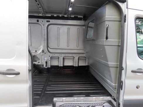 Used 2018 Ford Transit 150 130 Medium Roof RWD image 13
