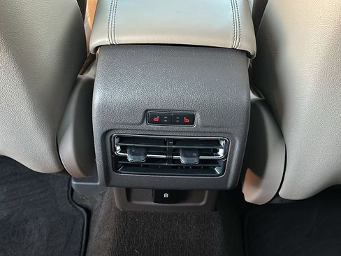 Used 2020 Lincoln Corsair Reserve w/ Equipment Group 201A image 28