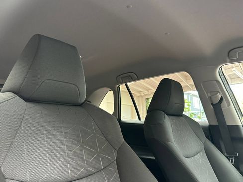 Used 2024 Toyota RAV4 XLE FWD image 22