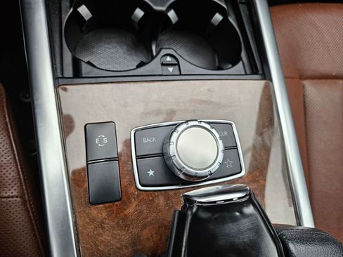 Used 2013 Lexus ES 350 w/ Luxury Pkg image 24