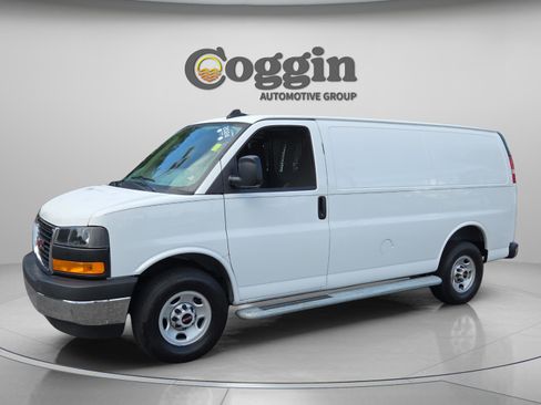 Used 2024 GMC Savana 2500 w/ Driver Convenience Package RWD image 1