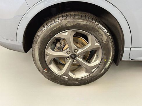 Used 2024 Ford Escape ST-Line AWD/4WD image 35