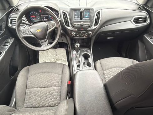 Used 2018 Chevrolet Equinox LT image 30