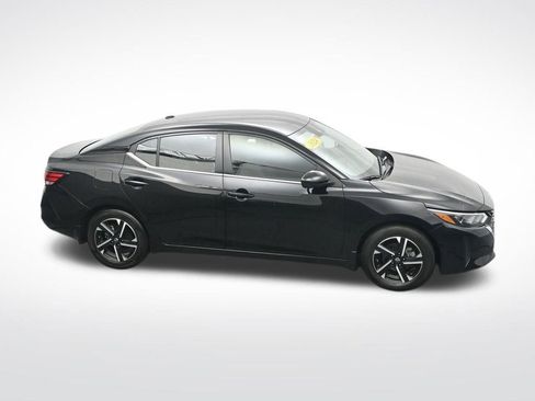 Used 2024 Nissan Sentra SV FWD image 26
