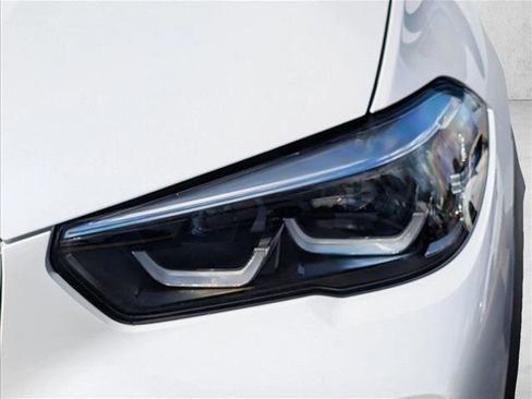 Certified 2023 BMW X5 xDrive40i w/ Premium Package AWD/4WD image 9