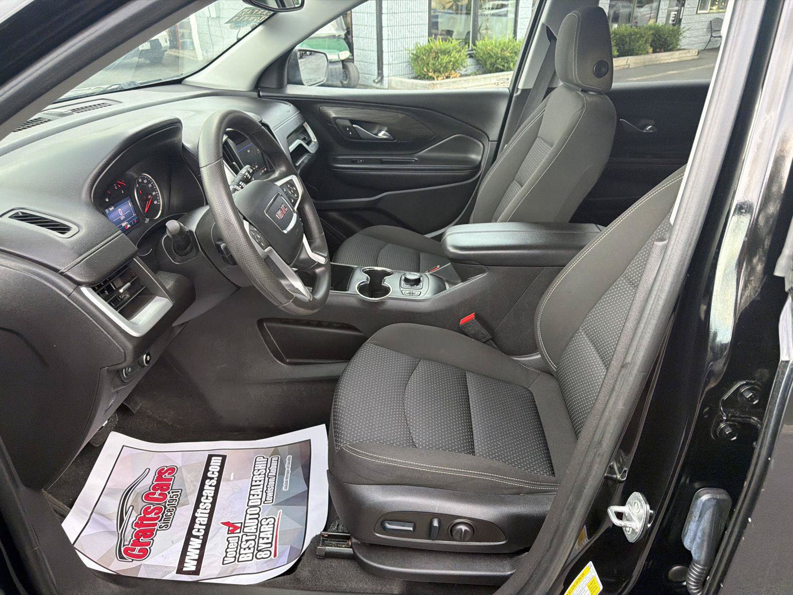 Used 2023 GMC Terrain SLE w/ Driver Convenience Package AWD/4WD image 9