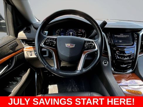 Used 2020 Cadillac Escalade ESV Luxury RWD image 10