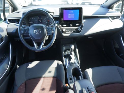 Used 2024 Toyota Corolla SE image 2