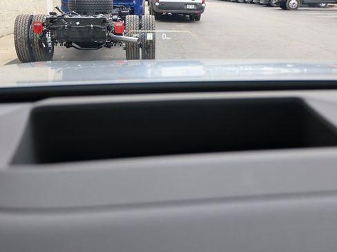 Used 2025 BMW X3 xDrive30i w/ Premium Package image 26