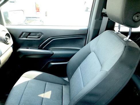 Used 2024 Chevrolet Colorado W/T image 22