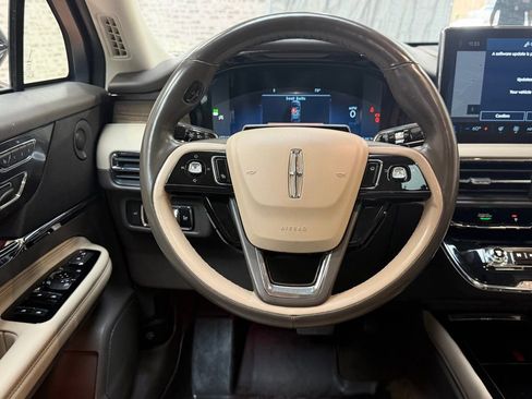 Used 2023 Lincoln Corsair Reserve w/ Equipment Group 202A AWD/4WD image 18
