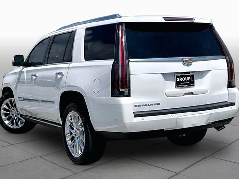 Used 2020 Cadillac Escalade Platinum AWD/4WD image 12