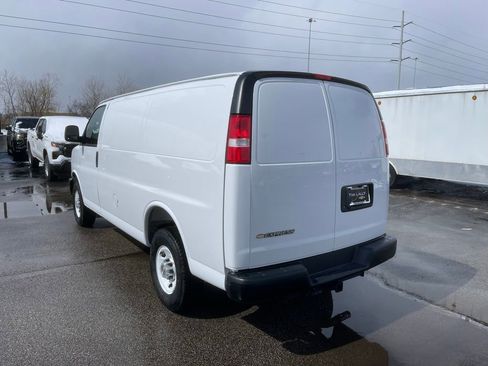New 2025 Chevrolet Express 2500 Work Van w/ Driver Convenience Package image 5