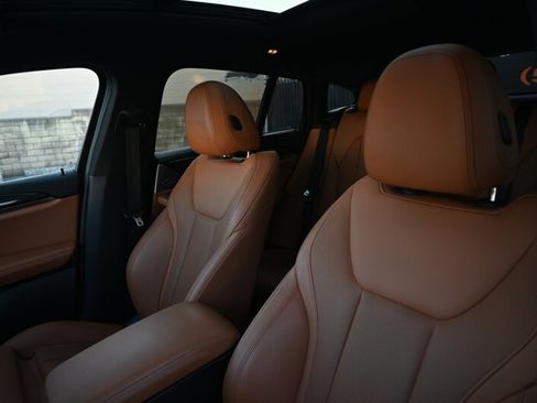 Used 2023 BMW X4 xDrive30i w/ M Sport Package image 29