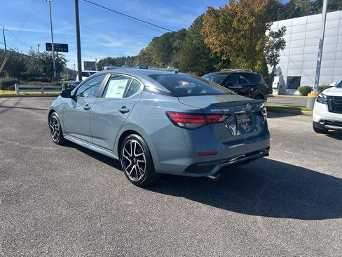 New 2025 Nissan Sentra SR image 6