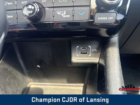Used 2023 Jeep Compass High Altitude AWD/4WD image 27