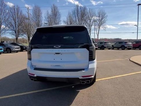 New 2026 Chevrolet Suburban High Country image 7