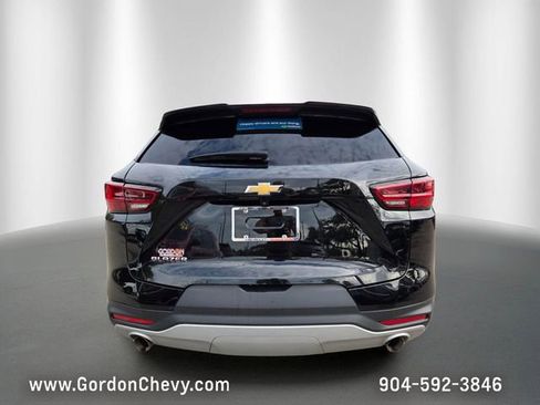 Certified 2025 Chevrolet Blazer LT FWD image 4