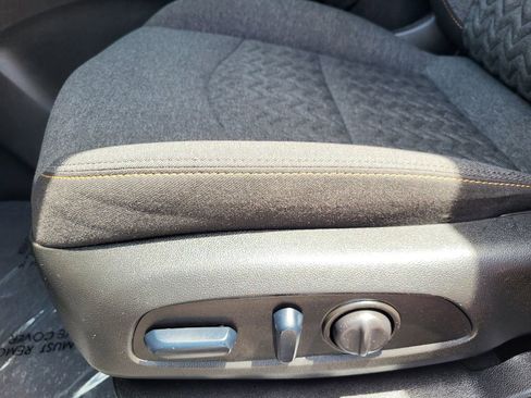 Certified 2024 Chevrolet Equinox LT AWD/4WD image 15