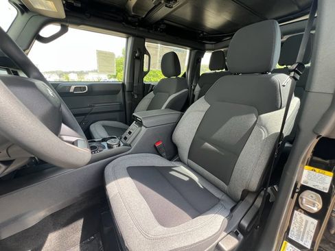 New 2026 Ford Bronco 4-Door AWD/4WD image 16