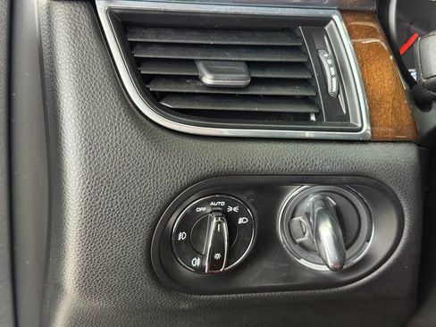 Used 2017 Porsche Macan Turbo image 68