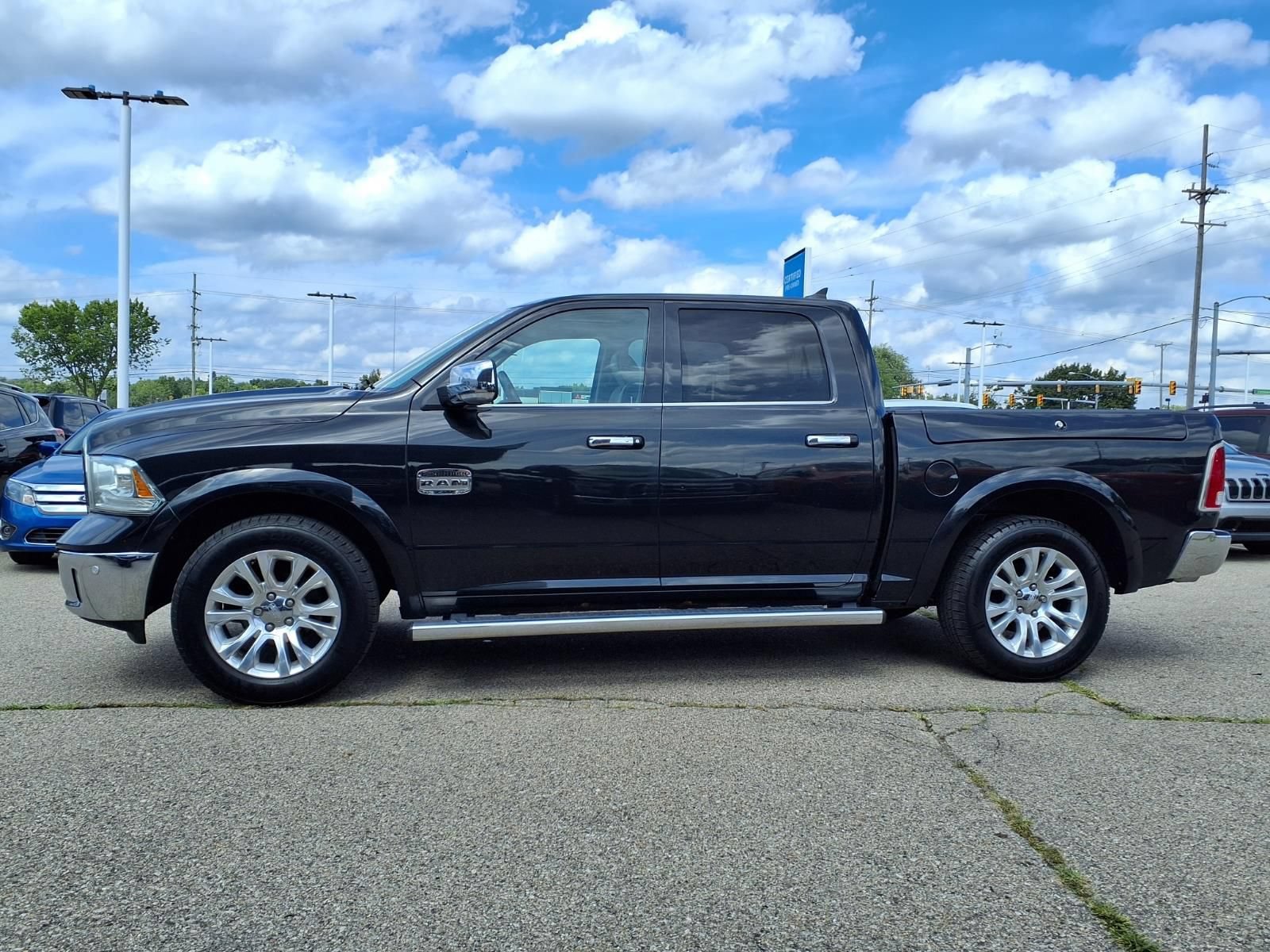 Used 2018 RAM 1500 Laramie Longhorn w/ Longhorn Southfork Package AWD/4WD image 7