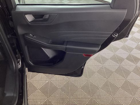 Used 2023 Ford Escape Active AWD/4WD image 11