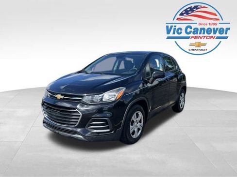 Used 2017 Chevrolet Trax LS FWD image 1