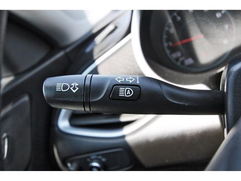 Used 2023 Chevrolet Malibu LT FWD image 21