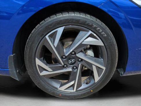 Certified 2024 Hyundai Elantra Limited image 34