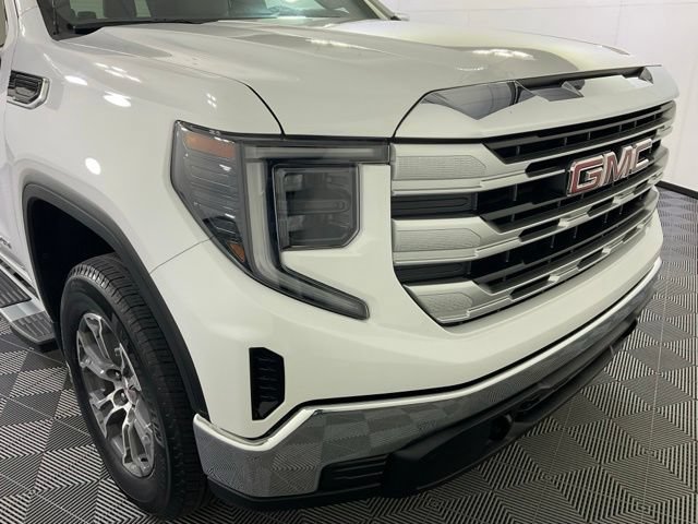 Used 2024 GMC Sierra 1500 SLE AWD/4WD image 10