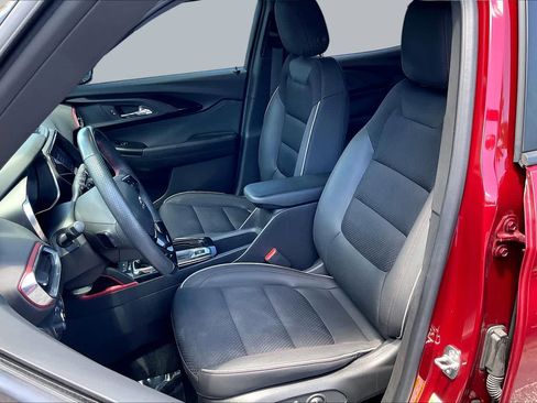 Used 2023 Chevrolet TrailBlazer RS w/ Convenience Package AWD/4WD image 24