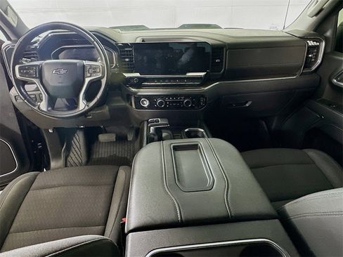 Used 2022 Chevrolet Silverado 1500 LT Trail Boss image 16