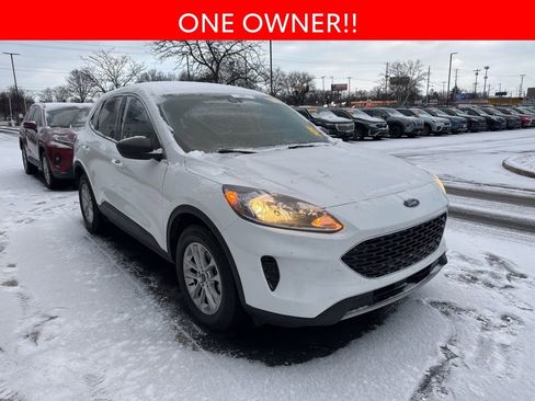 Used 2022 Ford Escape SE image 3