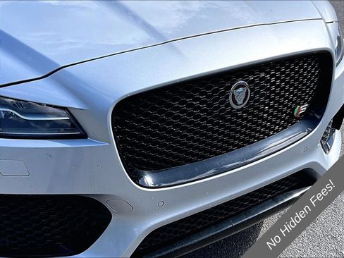 Used 2019 Jaguar F-PACE S AWD/4WD image 26