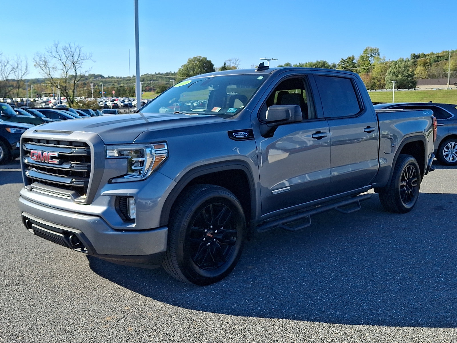 Used 2020 GMC Sierra 1500 Elevation w/ Elevation Value Package AWD/4WD image 4