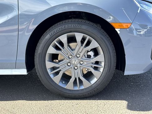 New 2026 Honda Odyssey Touring image 5