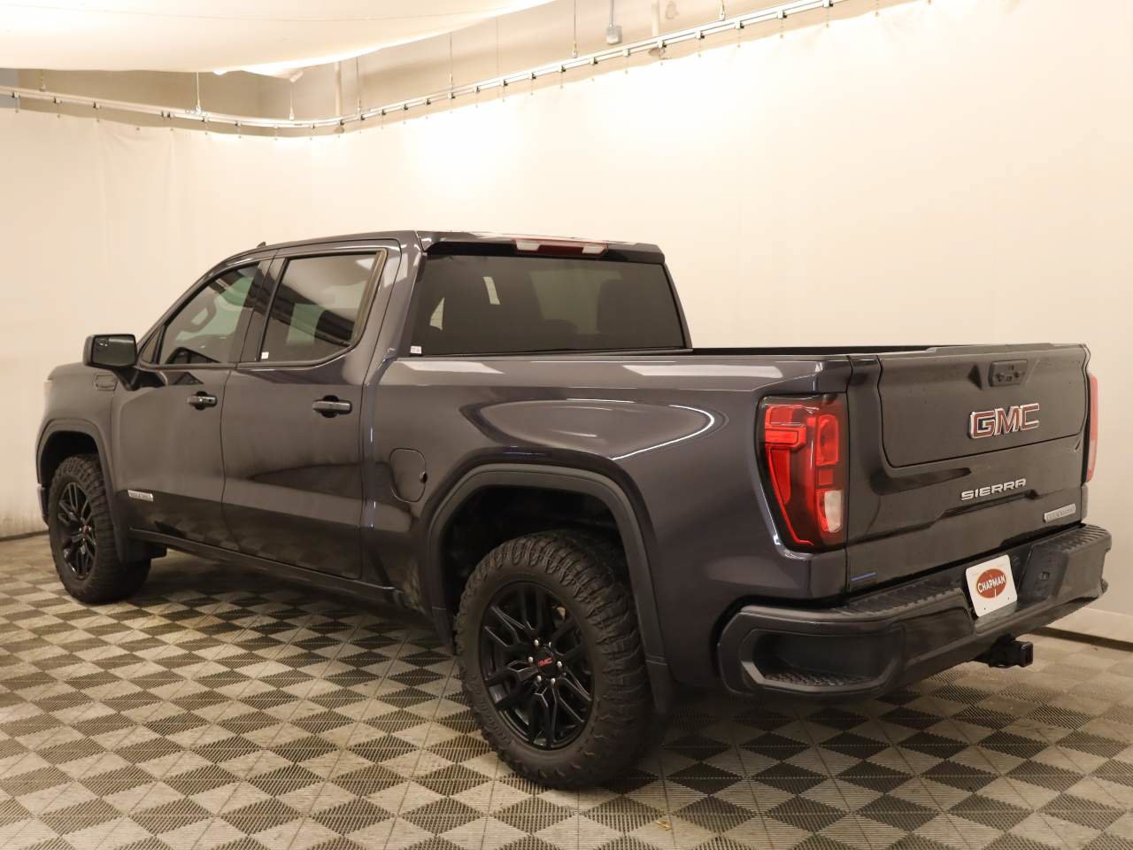 Used 2022 GMC Sierra 1500 Elevation RWD image 3