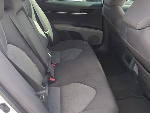 Used 2022 Toyota Camry LE image 25