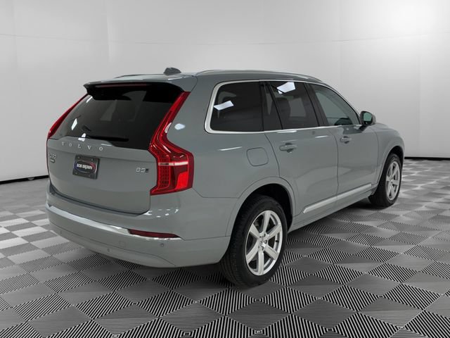 Used 2024 Volvo XC90 B5 Core AWD/4WD image 5