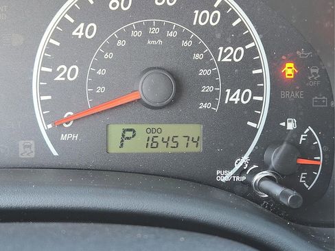 Used 2013 Toyota Corolla LE image 24