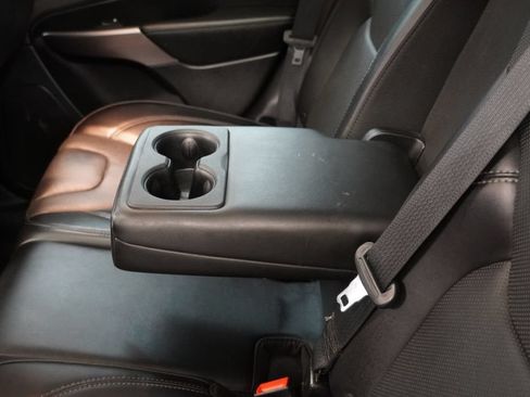 Used 2019 Jeep Cherokee Limited AWD/4WD image 32