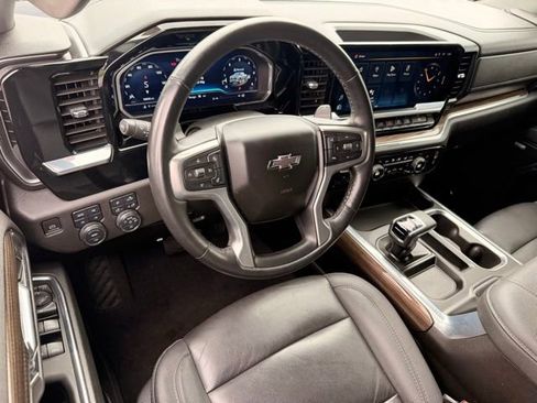 Used 2023 Chevrolet Silverado 1500 RST AWD/4WD image 19