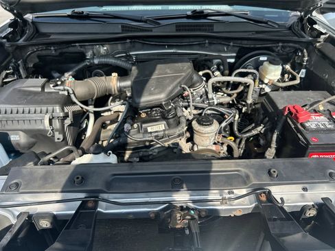 Used 2017 Toyota Tacoma SR AWD/4WD image 26
