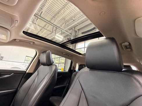 Used 2023 Lincoln Nautilus Reserve image 25